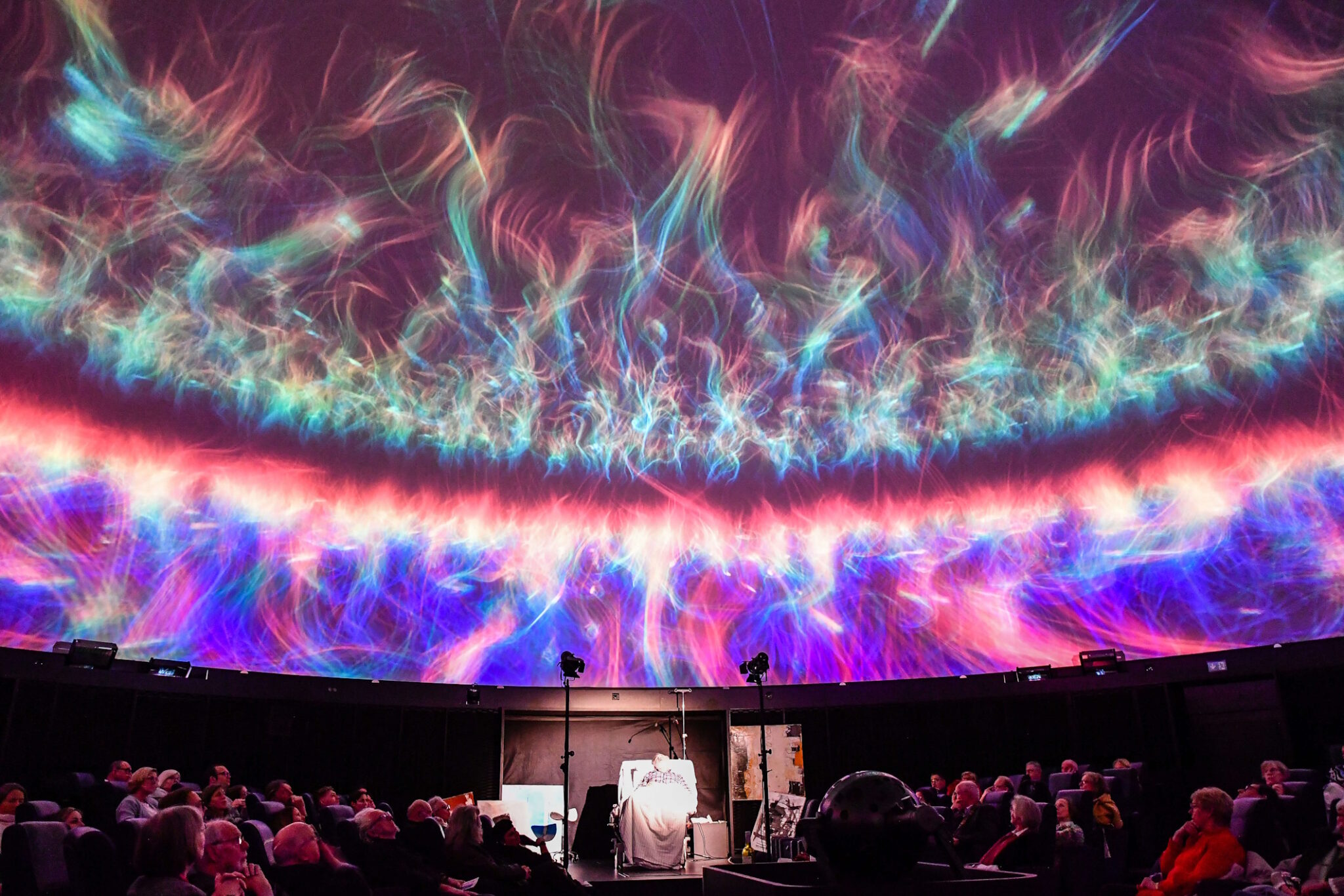 Eventbild für Wiederaufnahme 4 D Performance „Zwischen // Welt“